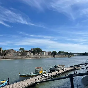 Eco-refuge La Nuit Etoilee, View On River Or Garden, 5 Mn Walk From Center, Free Parking Arles